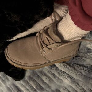 Authentic Ugg big kid sz 5/womens 6.5